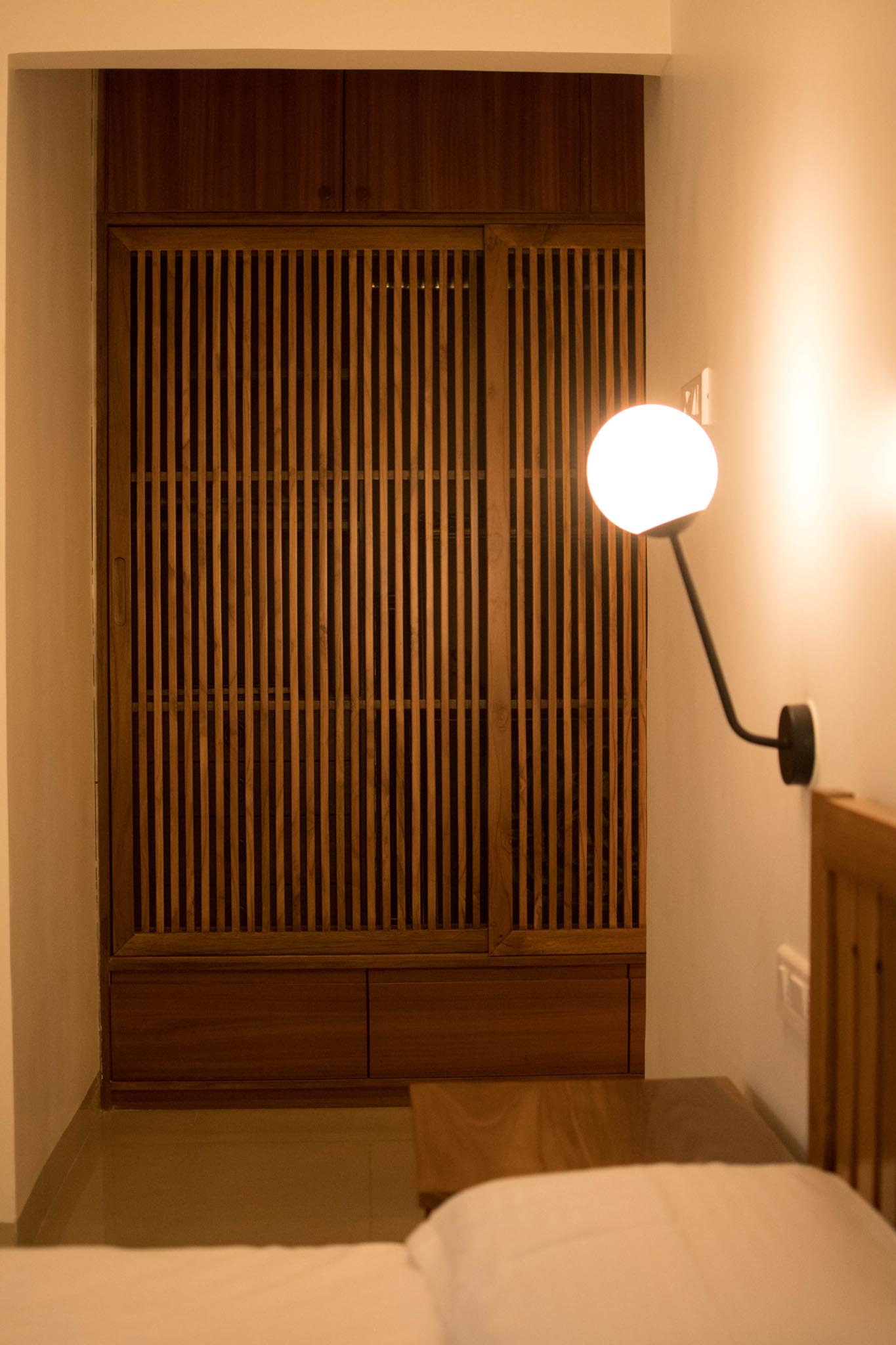 field-atelier-architects-in-goa-dona-paula-014