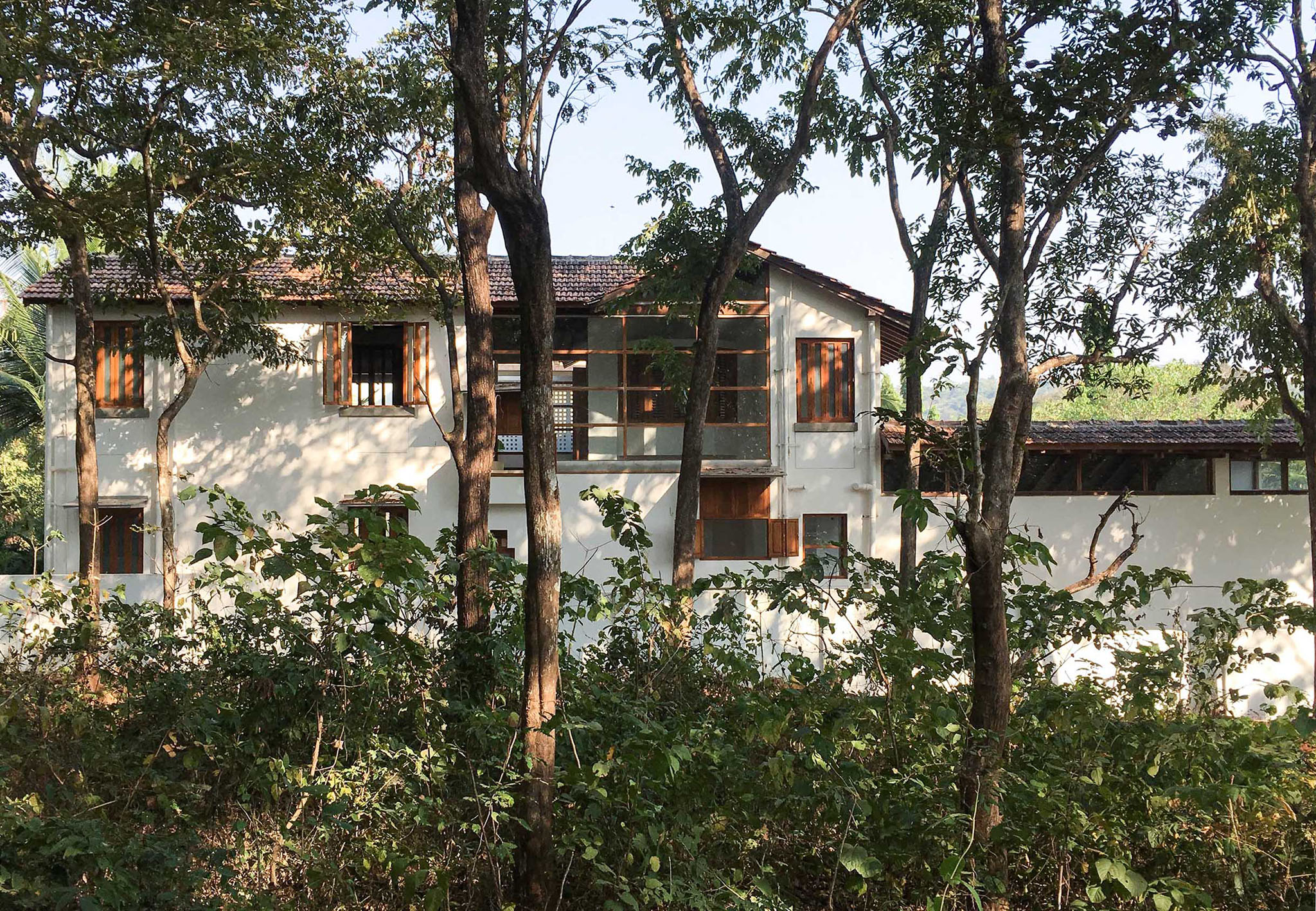 field-atelier-architects-in-goa-assagao-003