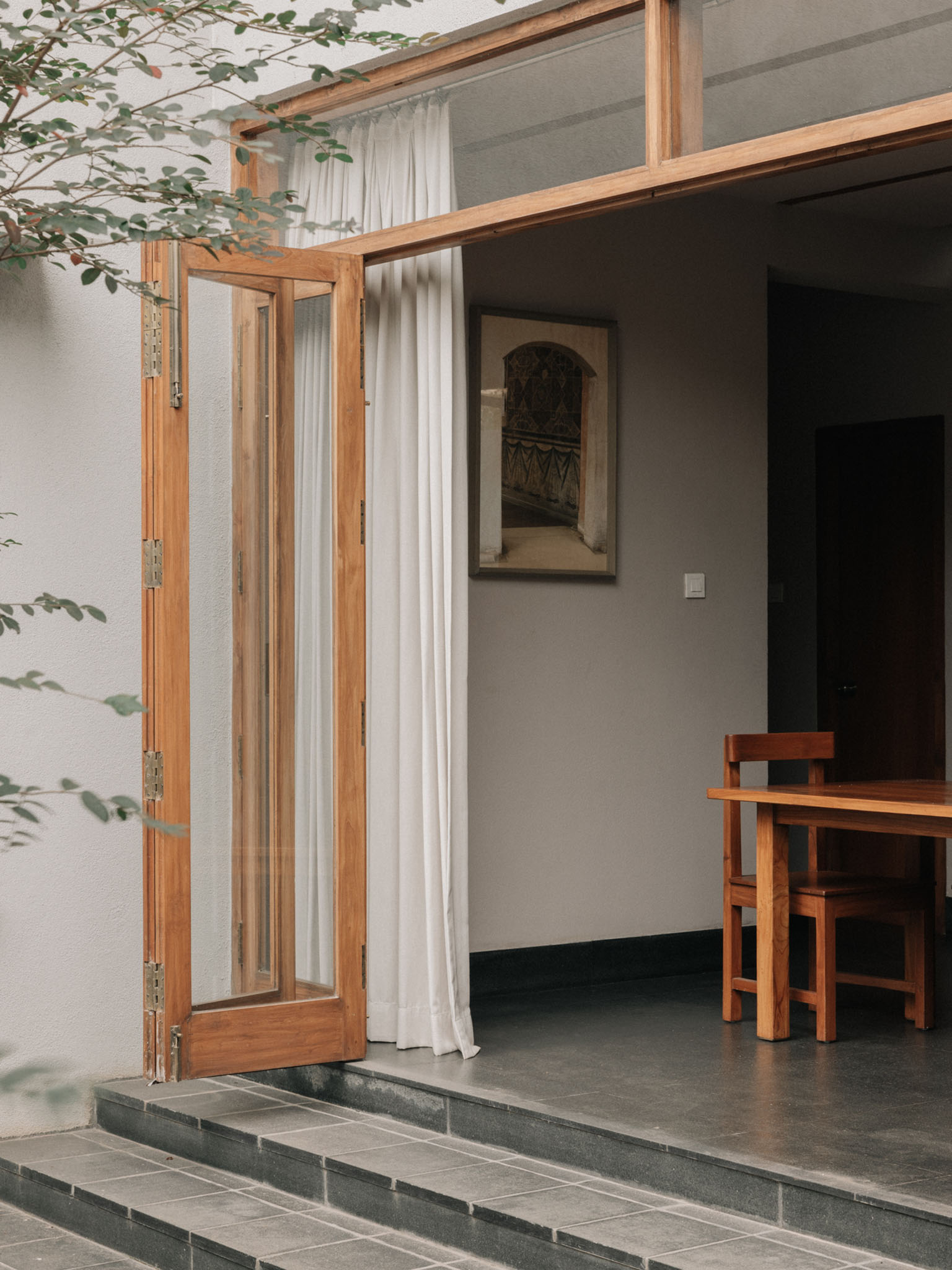 field-atelier-architects-in-goa-salvador-do-mundo-025