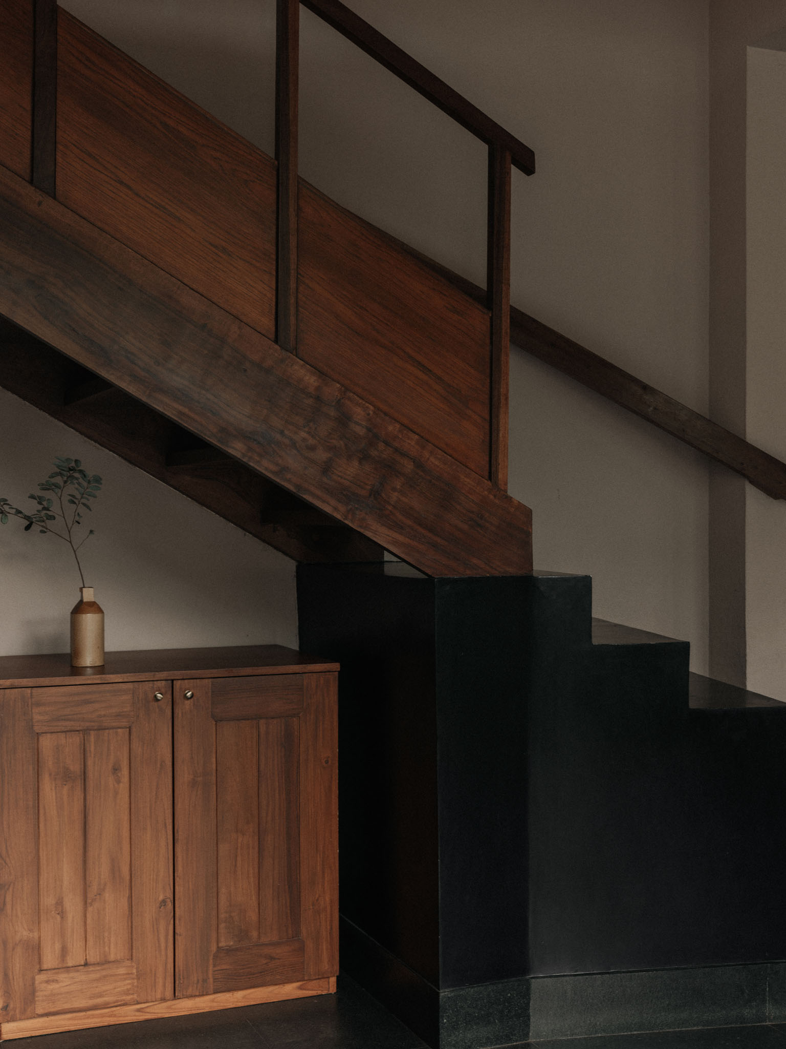 field-atelier-architects-in-goa-salvador-do-mundo-023